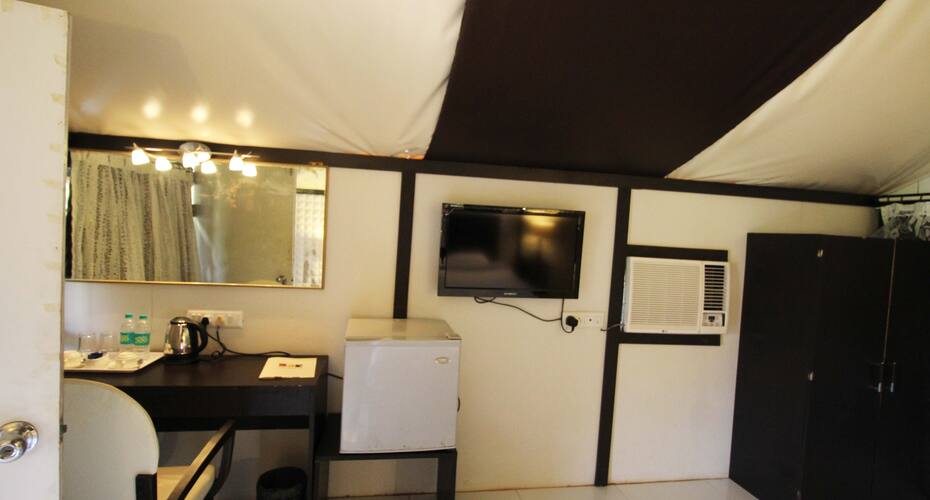 Whispering Woods Resort, Lonavala 4